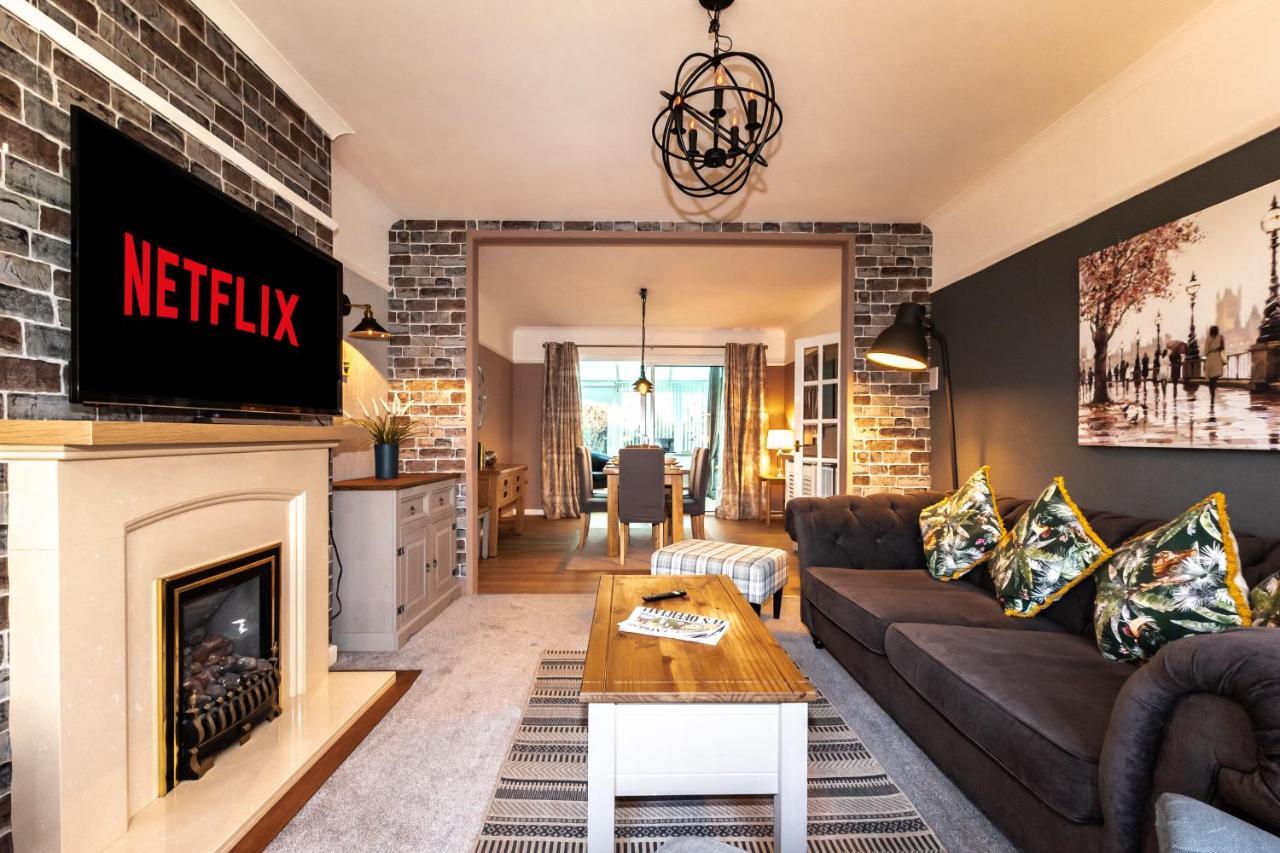 Cheerful 3-Bedroom Douglas House With Patio Southampton Exteriör bild